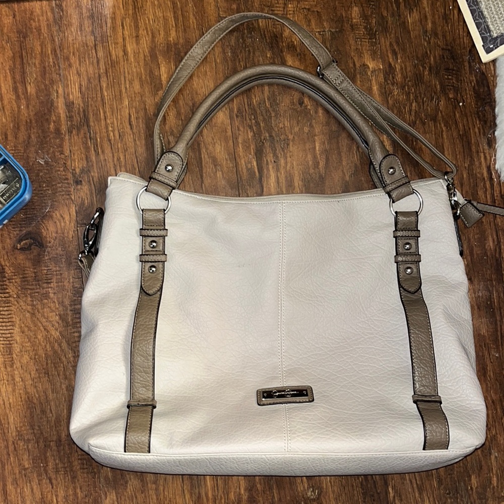 Jessica Simpson purse